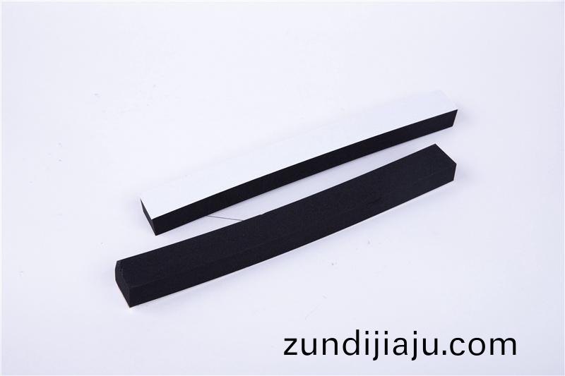 CR減震(zhen)保溫條