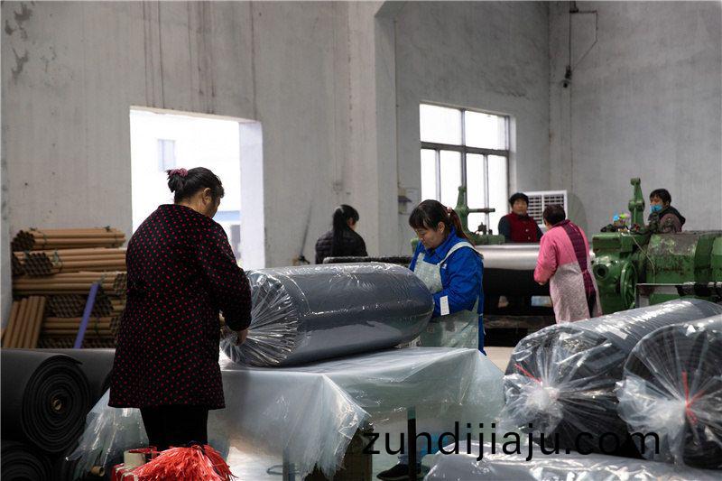 加(jia)工現場(chang)